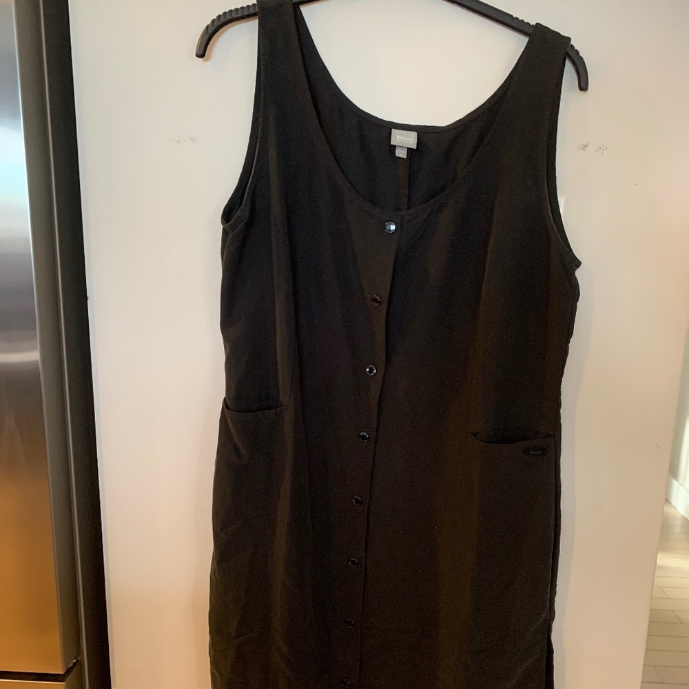 Bench Tank dress, snap front.  Size Large.